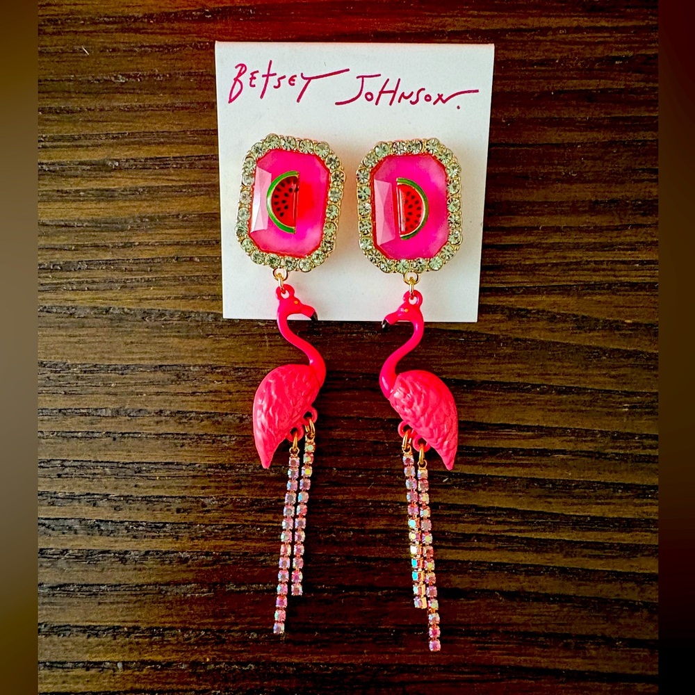 NEW Betsey Johnson Pink Flamingo Dangle Earrings - Picture 1 of 3